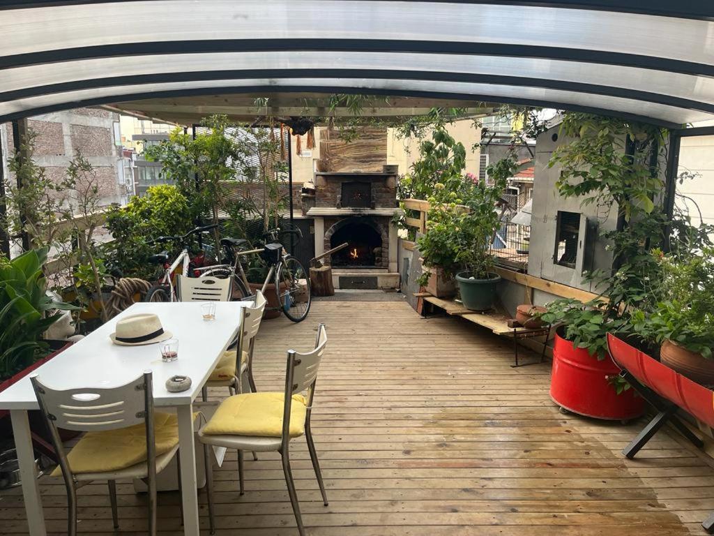 Central Apartment Kadikoy Terrace Bbq Close 2 Block Ferry Bull Metro Nighlife Istanboel Buitenkant foto