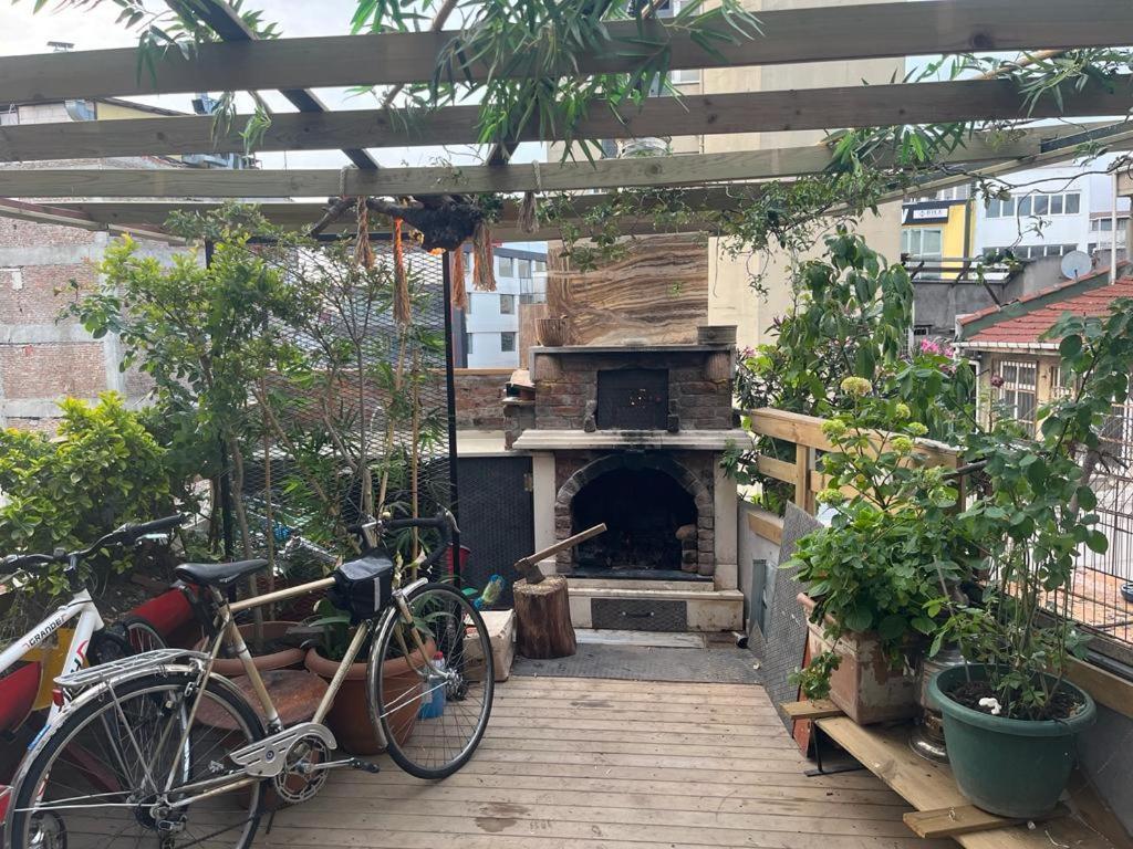 Central Apartment Kadikoy Terrace Bbq Close 2 Block Ferry Bull Metro Nighlife Istanboel Buitenkant foto