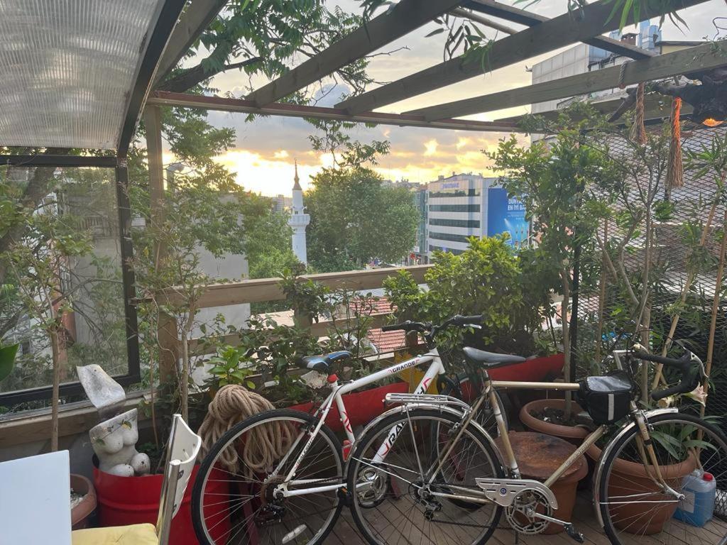 Central Apartment Kadikoy Terrace Bbq Close 2 Block Ferry Bull Metro Nighlife Istanboel Buitenkant foto